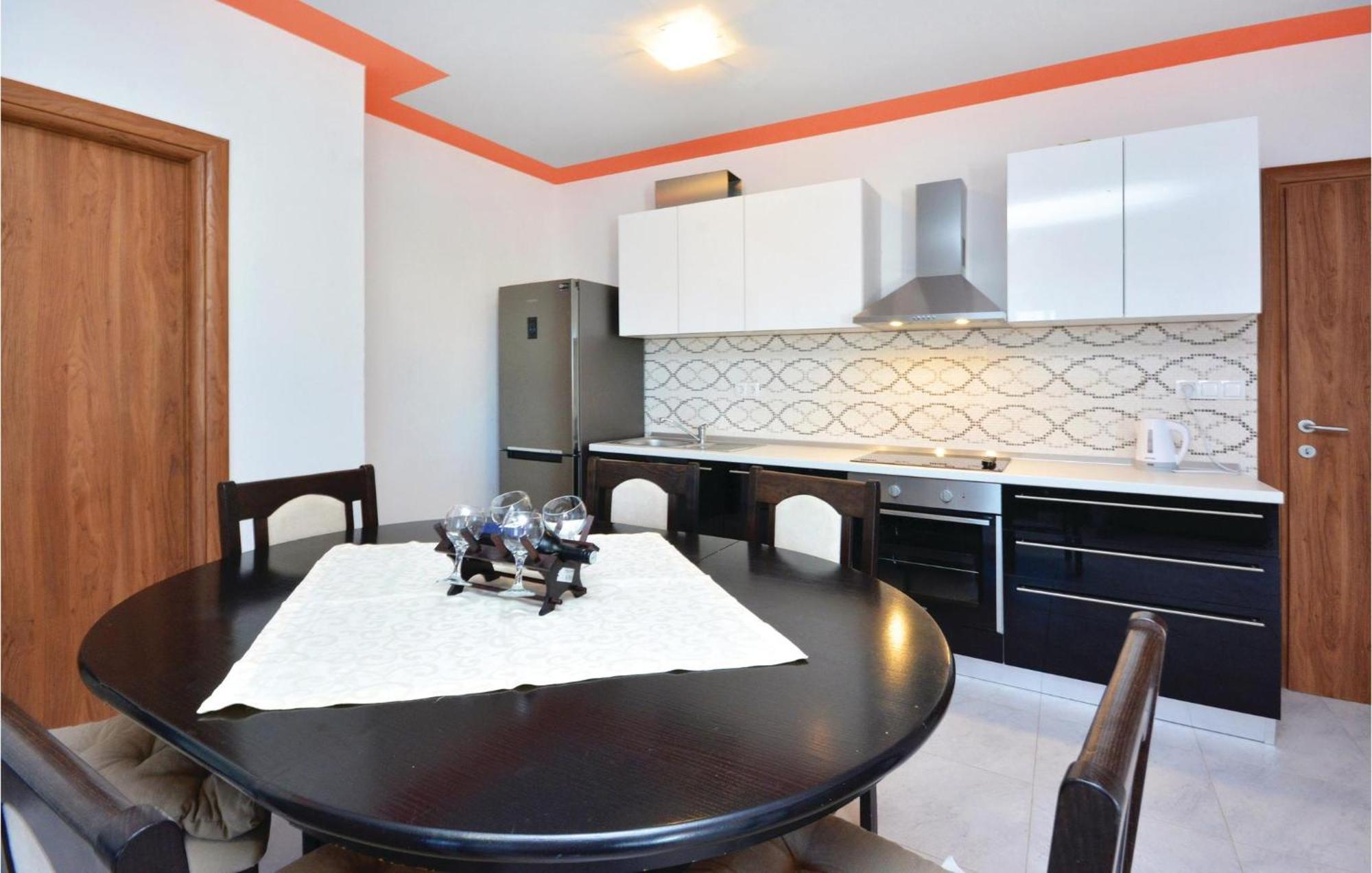 3 Bedroom Nice Home In Solin Split Eksteriør billede